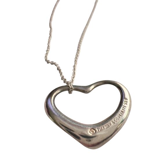 Tiffany and Co Elsa Peretti Medium Open Heart Necklace 16" - Picture 10 of 16